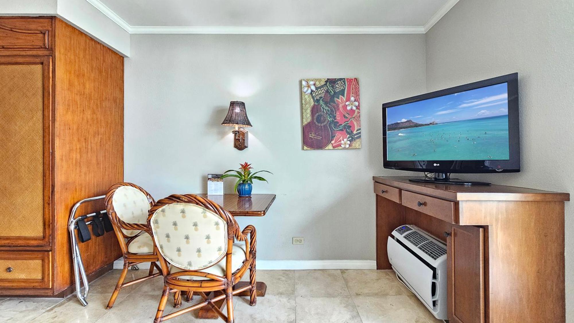 Luana Waikiki Private
