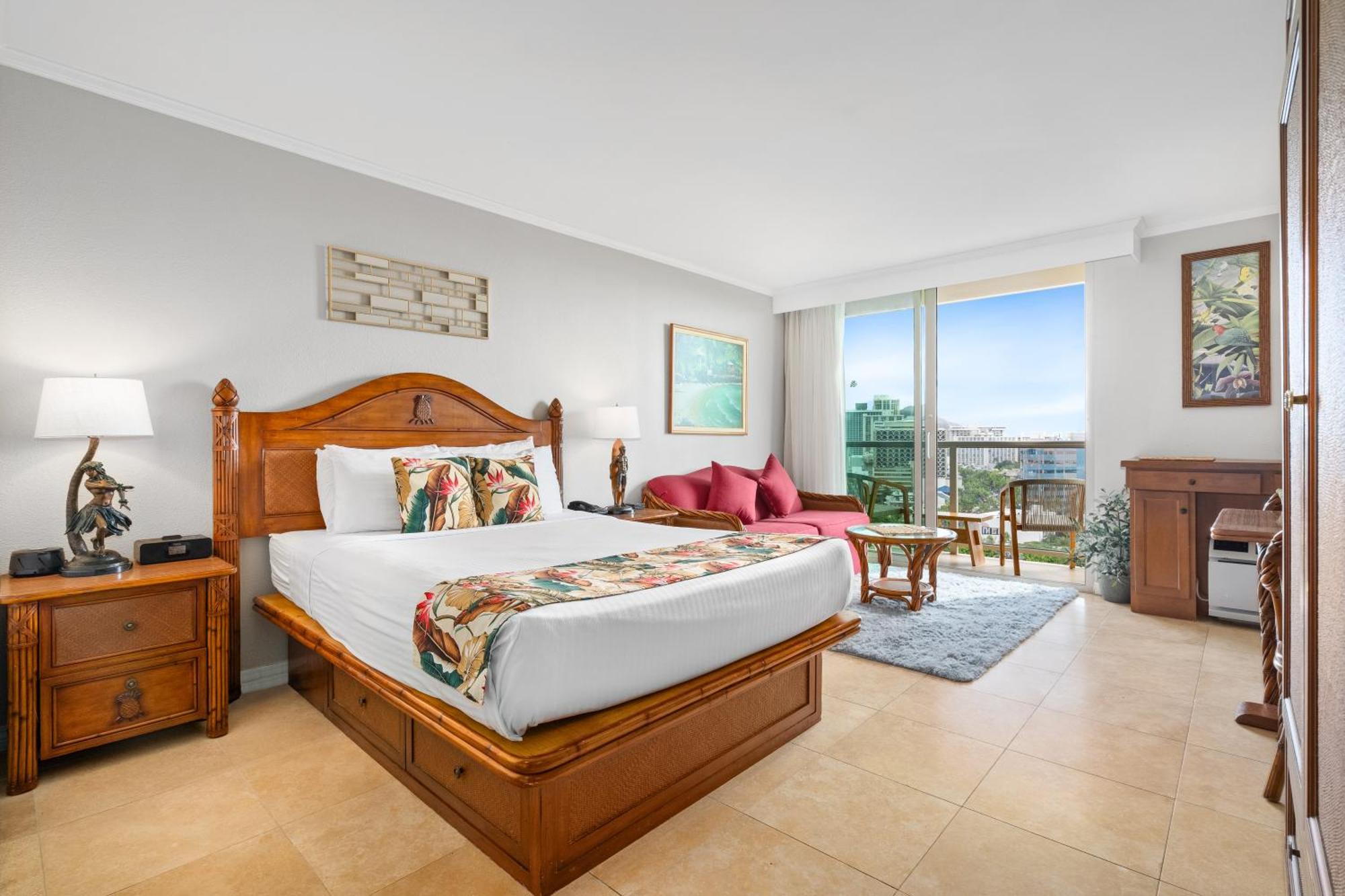 Luana Waikiki Private Aparthotel