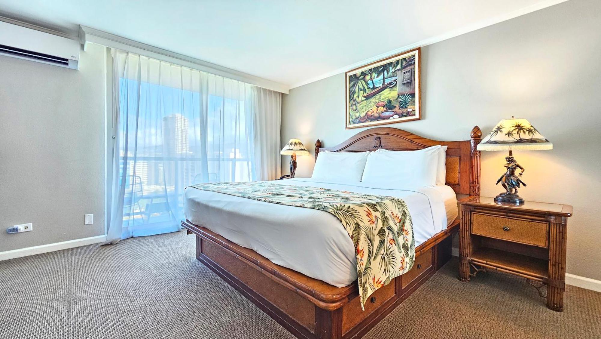 Luana Waikiki Private